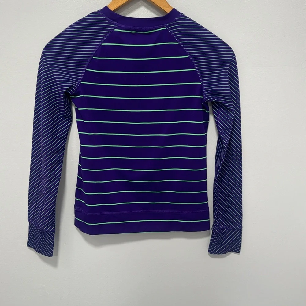 3/$15 LAST CHANCE! Girls reebok long sleeved activewear shirt size M